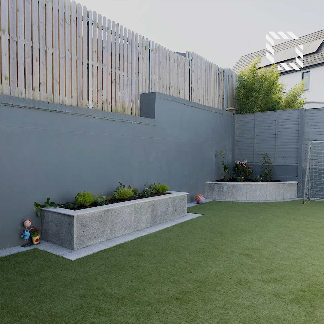 7 Artificial Grass Ideas for Small Backyards